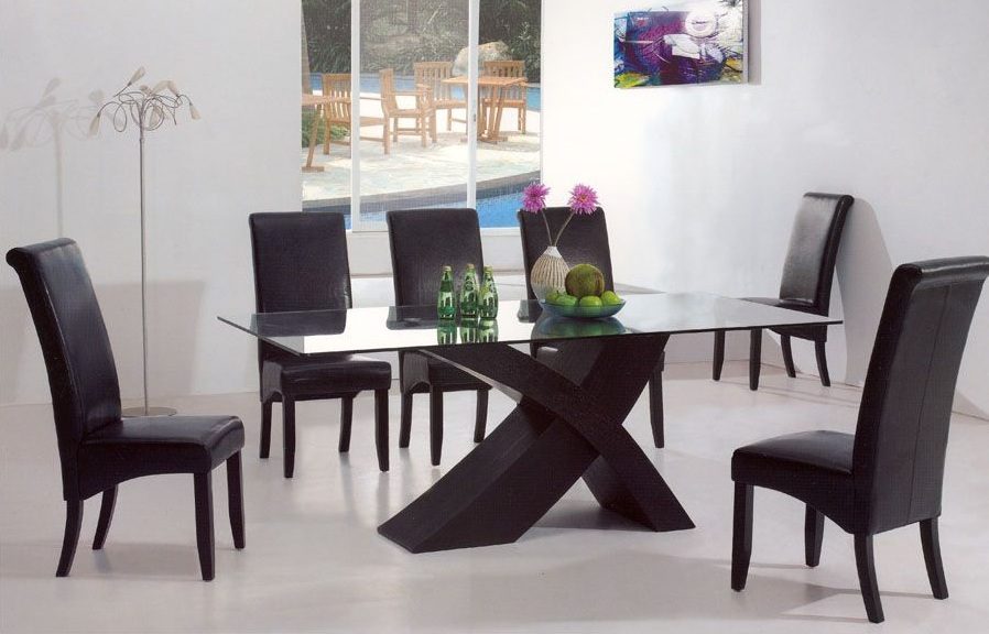 Mesas y sillas de comedor modernas