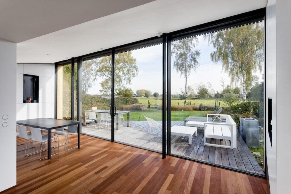 5 beneficios de instalar puertas automáticas en casa