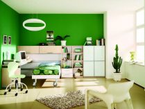 Habitación moderna de tonos verdes